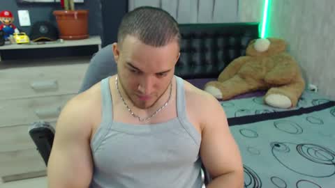 Snapshot of maximussantorini chatting on 12-14-24, 12:22 maximus online show from 12-14-24, 12:22