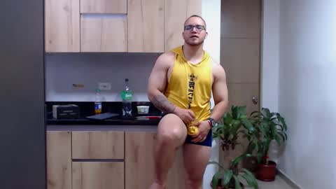 maximus online show from 02-05-26, 01:43