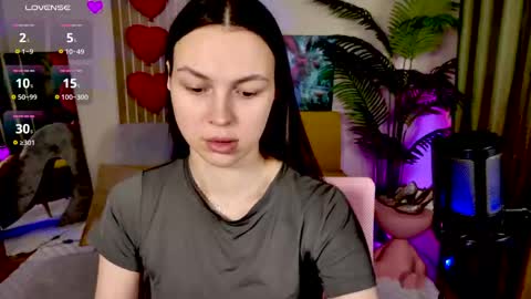 MaxinCarroll online show from 05-13-26, 08:44