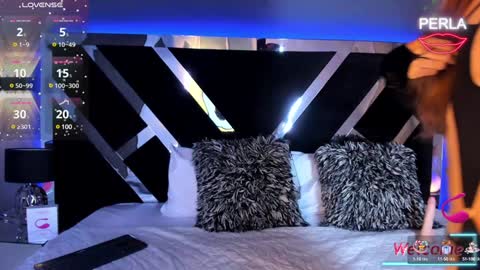 Maxi Rogers online show from 02-06-25, 07:51