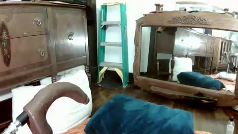 maxjr8008 online show from 02-15-26, 07:51