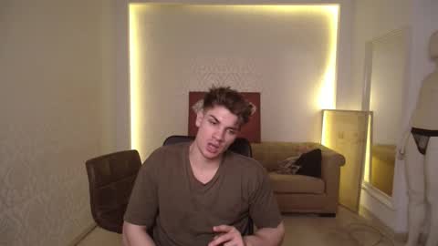 MaxKaiden online show from 03-05-25, 08:21