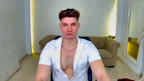 MaxKaiden online show from 04-15-26, 06:31