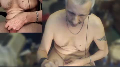 Snapshot of maxonfire74 chatting on 05-07-26, 08:58 maxsex1 online show from 05-07-26, 08:58