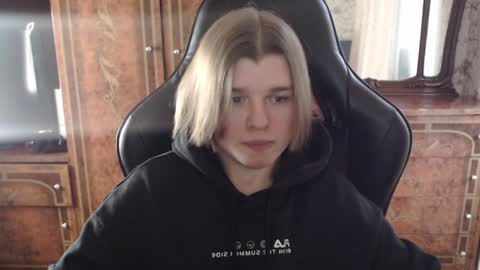 Max online show from 12-12-24, 11:29