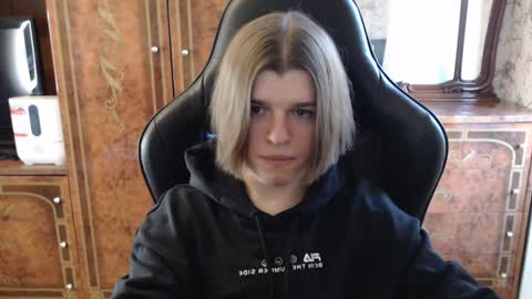 Max online show from 01-21-25, 11:56