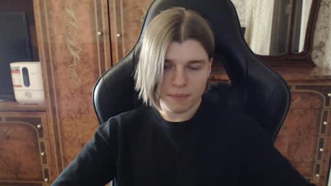 Max online show from 01-31-25, 03:33