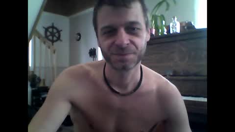 Snapshot of maxthewolf chatting on 03-01-25, 02:55 MaxTheWolf online show from 03-01-25, 02:55