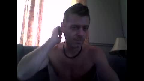 Snapshot of maxthewolf chatting on 10-12-25, 12:59 MaxTheWolf online show from 10-12-25, 12:59