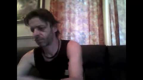 Snapshot of maxthewolf chatting on 05-18-26, 11:10 MaxTheWolf online show from 05-18-26, 11:10