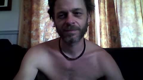 Snapshot of maxthewolf chatting on 06-17-26, 09:27 MaxTheWolf online show from 06-17-26, 09:27