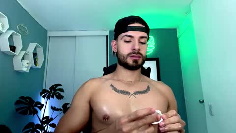 Maxi online show from 11-13-25, 10:52