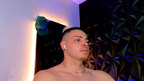 MAX online show from 11-05-25, 09:59