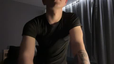 Max online show from 04-19-26, 02:27