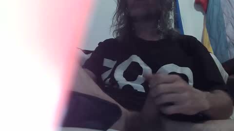 Snapshot of maxxou69hot chatting on 05-15-26, 08:49 maxxou69hot online show from 05-15-26, 08:49