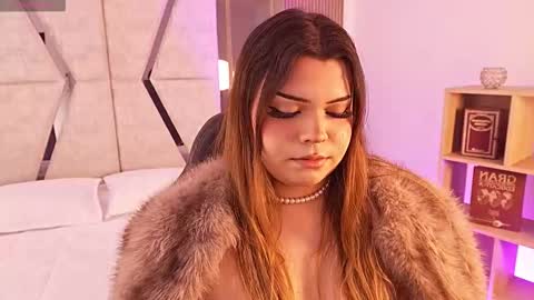 Maxine Minx online show from 03-21-26, 01:21