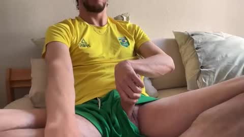 MaxXxurbate online show from 05-06-26, 09:47