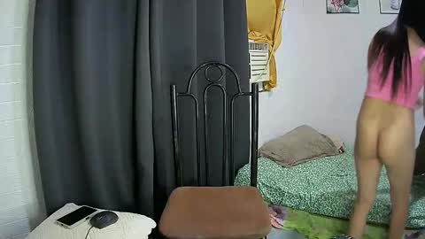 Snapshot of maxy_girl chatting on 02-12-26, 07:58 MAXINE online show from 02-12-26, 07:58