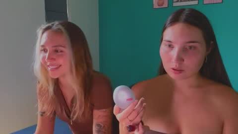 Dani and May online show from 05-04-26, 09:16