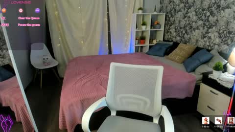 Leila online show from 03-29-26, 12:16