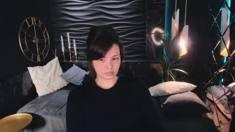 Maya online show from 07-05-26, 02:24