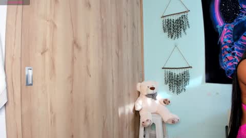 Snapshot of maya__fox chatting on 01-25-25, 09:14 OF mayitta19 online show from 01-25-25, 09:14