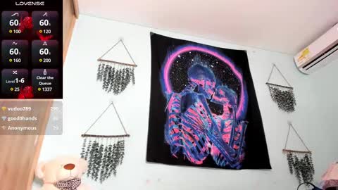 Snapshot of maya__fox chatting on 02-16-25, 01:14 OF mayitta19 online show from 02-16-25, 01:14