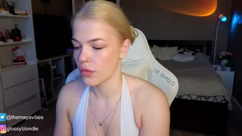 Maya online show from 04-07-26, 03:18