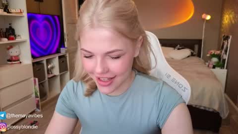 Maya online show from 04-08-26, 03:39