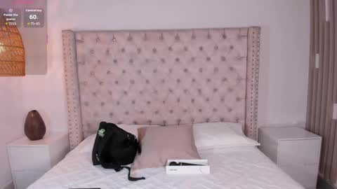 Maya online show from 10-25-25, 04:20