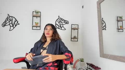 Snapshot of maya_deluxe chatting on 09-15-25, 12:54 maya_deluxe online show from 09-15-25, 12:54