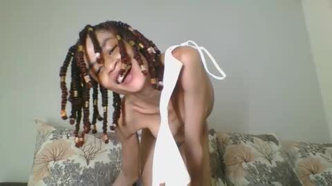 Snapshot of maya_dol chatting on 03-01-26, 07:27 maya online show from 03-01-26, 07:27