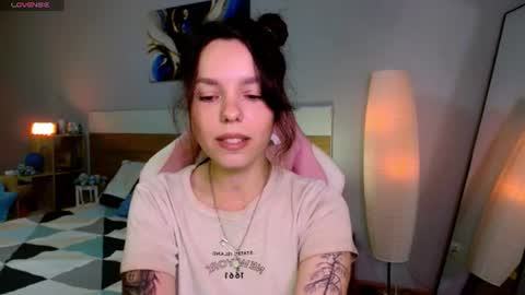 Snapshot of maya_hansen chatting on 07-04-26, 02:51 MAYA online show from 07-04-26, 02:51