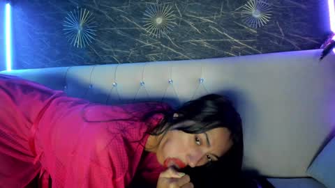 Snapshot of maya_lisa chatting on 09-29-25, 09:30 Karah online show from 09-29-25, 09:30