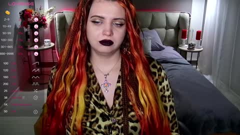 Snapshot of maya_mils chatting on 01-20-25, 04:10 Maya Mils online show from 01-20-25, 04:10