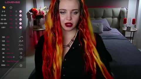 Snapshot of maya_mils chatting on 01-25-25, 04:23 Maya Mils online show from 01-25-25, 04:23