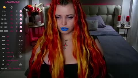 Snapshot of maya_mils chatting on 01-27-25, 07:14 Maya Mils online show from 01-27-25, 07:14