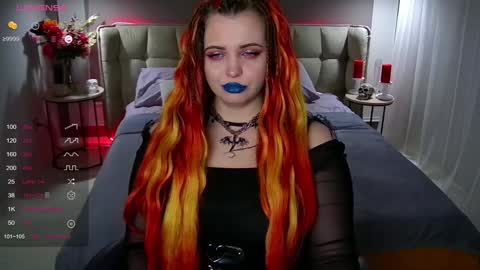 Snapshot of maya_mils chatting on 01-30-25, 01:33 Maya Mils online show from 01-30-25, 01:33