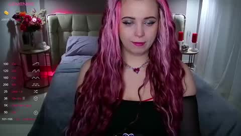 Snapshot of maya_mils chatting on 02-13-25, 01:08 Maya Mils online show from 02-13-25, 01:08