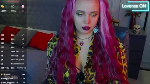 Snapshot of maya_mils chatting on 02-24-25, 04:16 Maya Mils online show from 02-24-25, 04:16