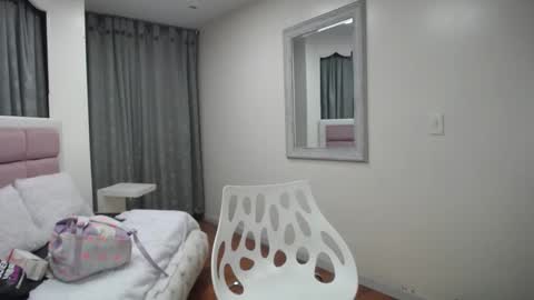 Maya online show from 02-04-25, 12:40