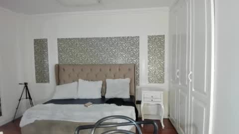 Maya online show from 12-01-25, 02:11