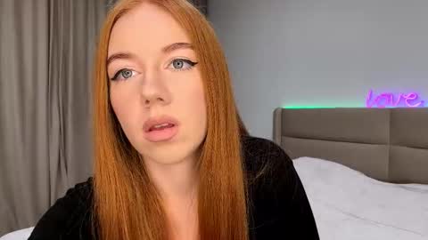 Snapshot of mayaandlola chatting on 10-14-25, 03:46 Maya Lola online show from 10-14-25, 03:46