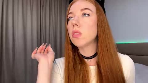 Snapshot of mayaandlola chatting on 10-16-25, 04:08 Maya Lola online show from 10-16-25, 04:08