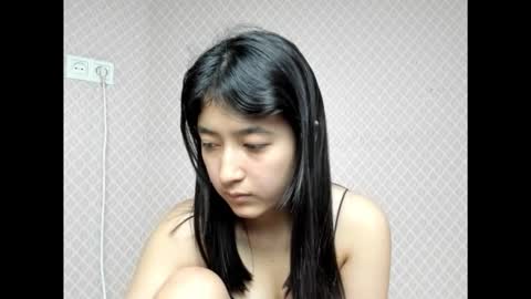 Snapshot of mayachka10 chatting on 10-15-25, 04:29 mayachka10 online show from 10-15-25, 04:29