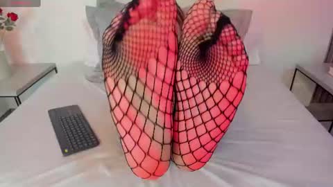 Snapshot of mayalee_ chatting on 06-22-26, 10:51 mayalee_ online show from 06-22-26, 10:51