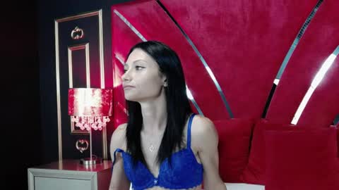 Snapshot of mayaleey chatting on 07-26-26, 03:19 Maya online show from 07-26-26, 03:19