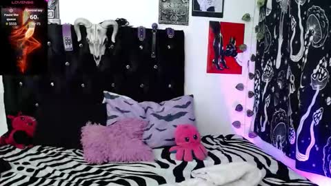 mayaredd online show from 11-18-25, 11:48