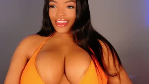 MayBabi online show from 11-18-25, 12:42