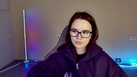 maybloom_ online show from 02-02-26, 06:12